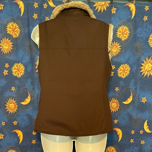 Y2K GAP reversible faux fur vest XS - Picture 4 of 12